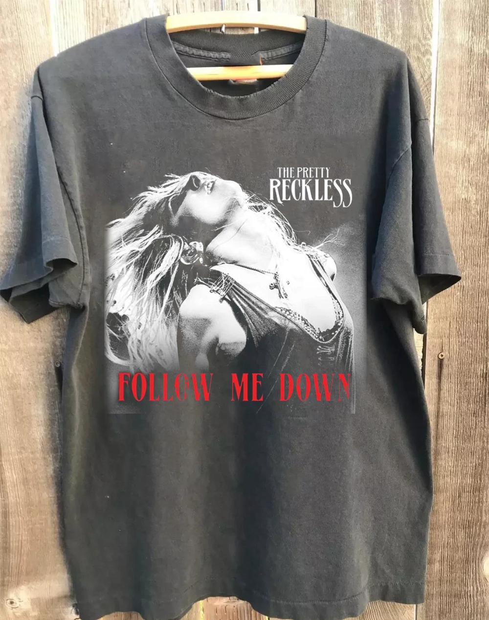 Brand new Pretty Reckless post - Streetwear Brand Poster avaliação e preço